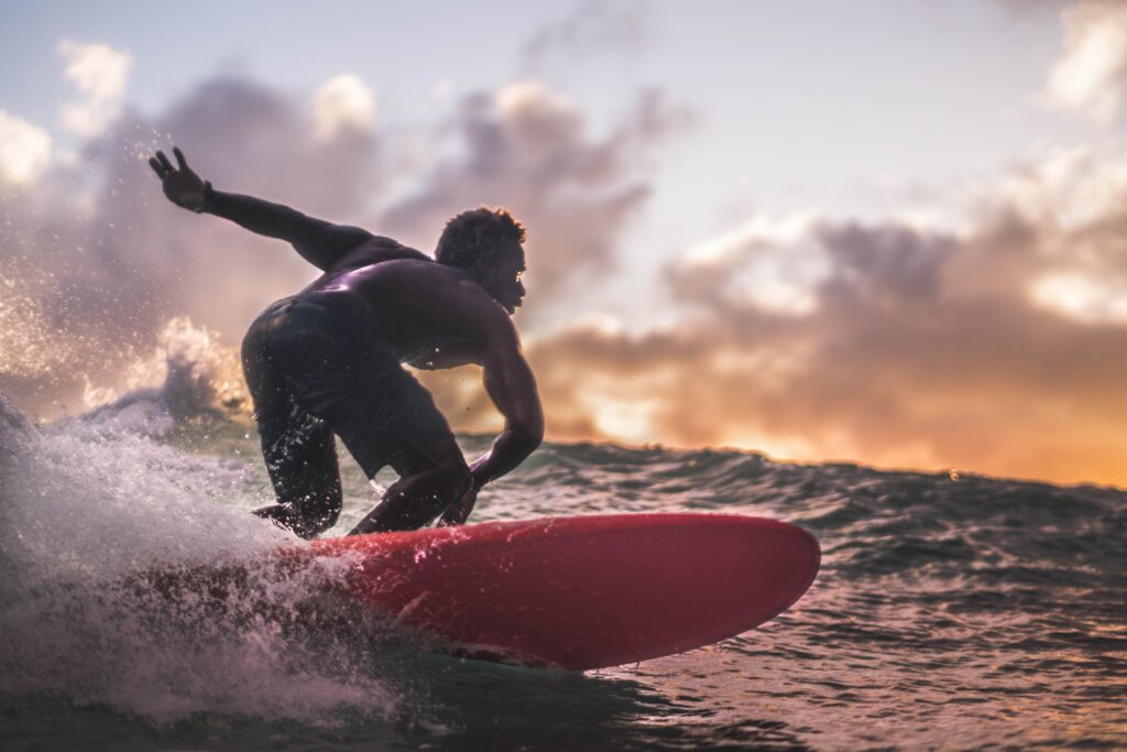 Konsultan pajak Bali untuk bisnis surf school dan wisata selancar